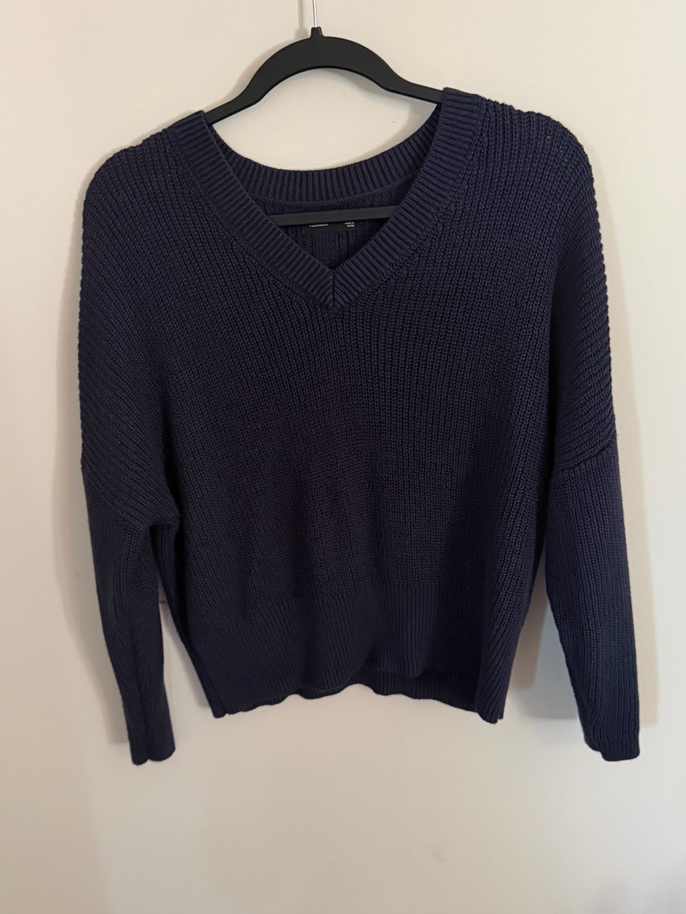 Simply Vera Vera Wang Navy V-Neck Knit Sweater
